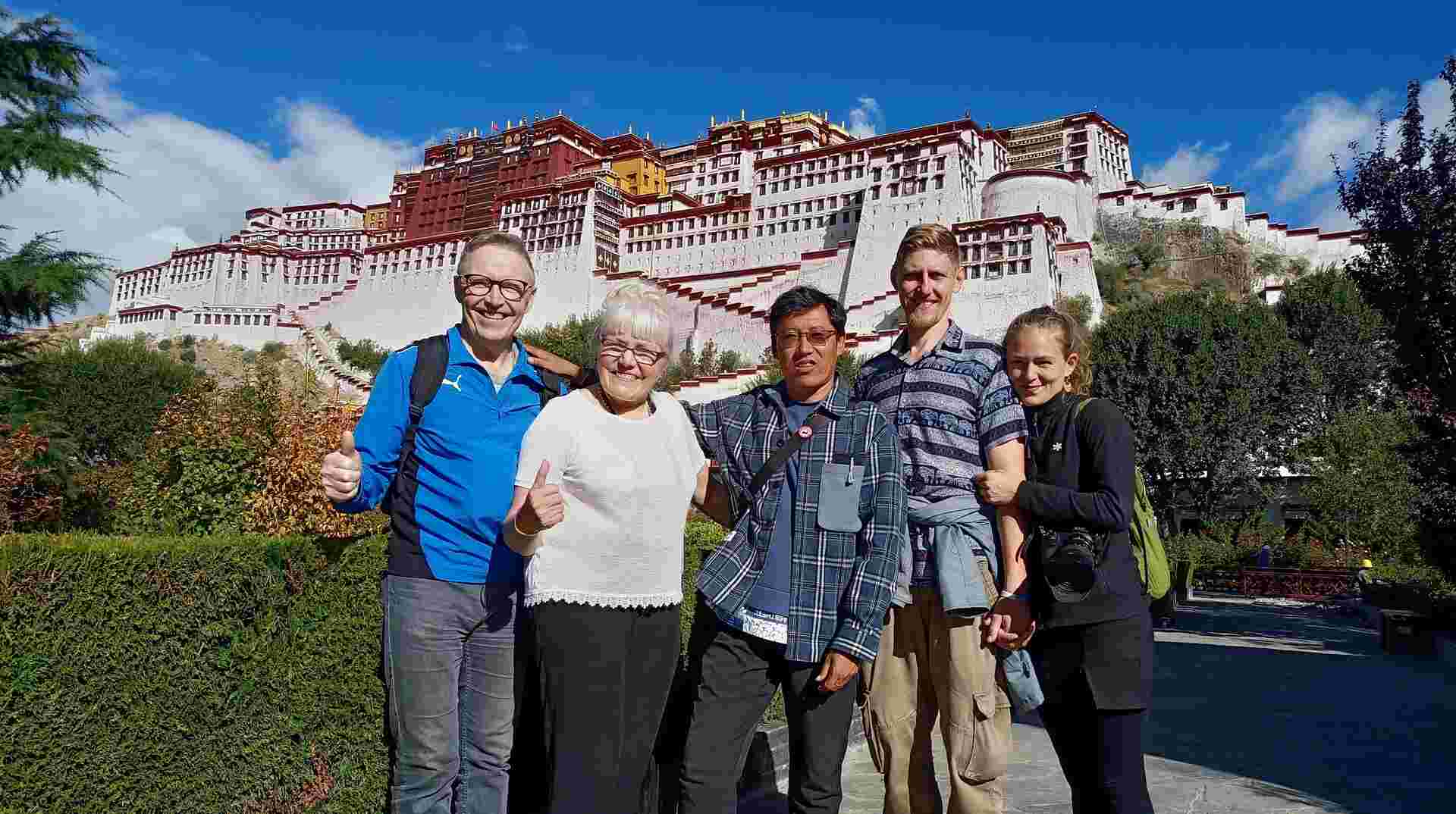 4 Days Lhasa City Essential Group Tour