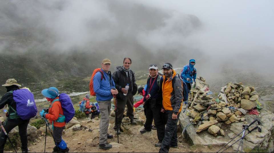 Classic Everest Base Camp Trek - Himalayan Scenery Treks And Expedition - Nepal - Image 3