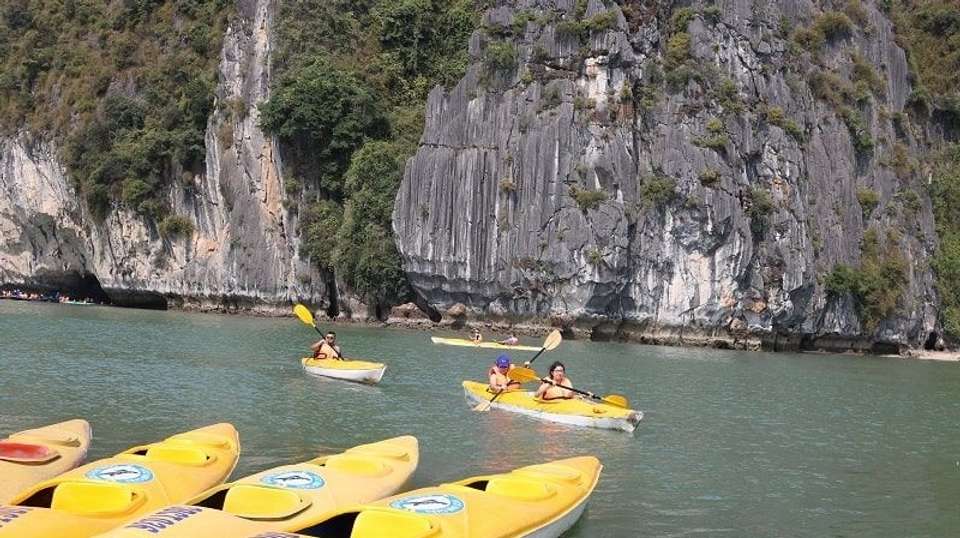 Halong Join-in 4 Hours Cruising. Cave visit, - undefined - Image 6
