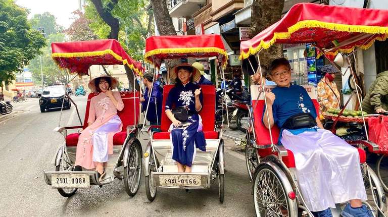 Old Quarter Trishaw Cyclo Tour trip - alternative tour available
