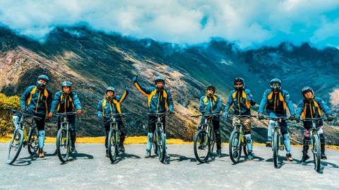 Inca Jungle Trail To Machu Picchu In 4 Days-group Service