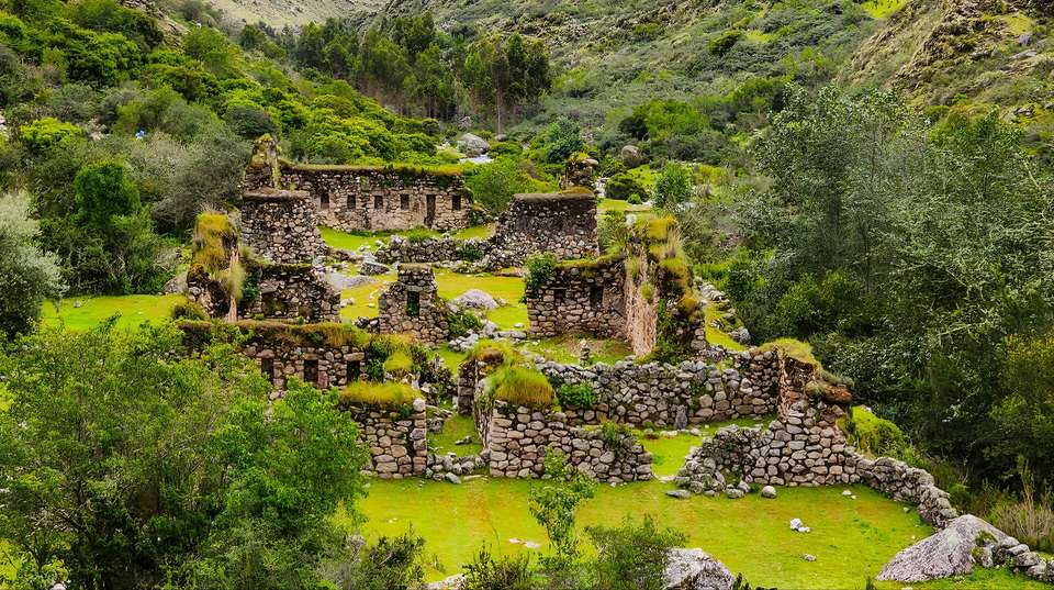 4 day Lares Trek to Machu Picchu - Inkayni Peru Tours - Peru - Image 3