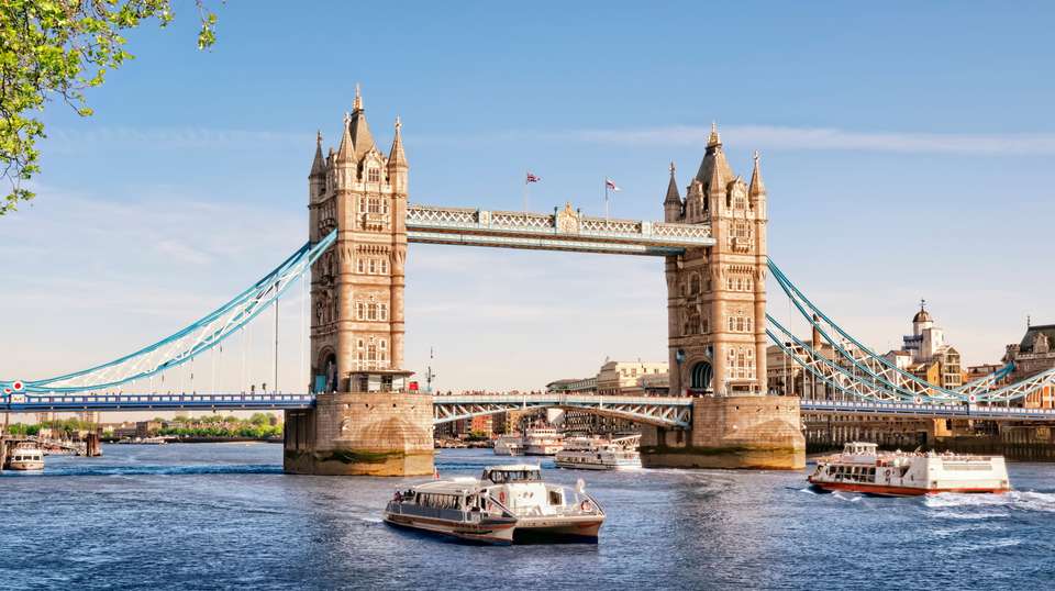 Britain & Ireland Discovery - Insight Vacations - England - Image 1
