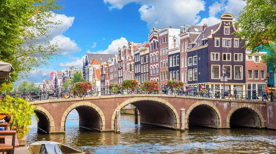Romantic European - Insight Vacations - England - Image 1