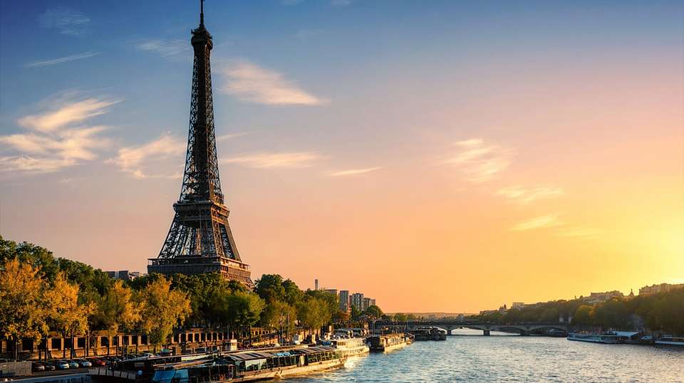 Road to Rome - Insight Vacations - France - Image 2