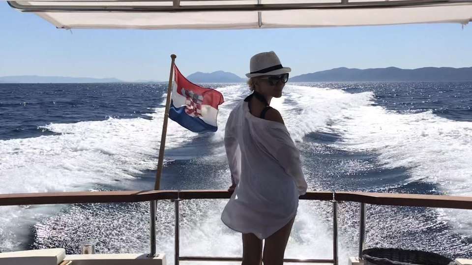 Seafront Villa & Yacht Cruise Combo Holiday - Korcula Adventures - Croatia