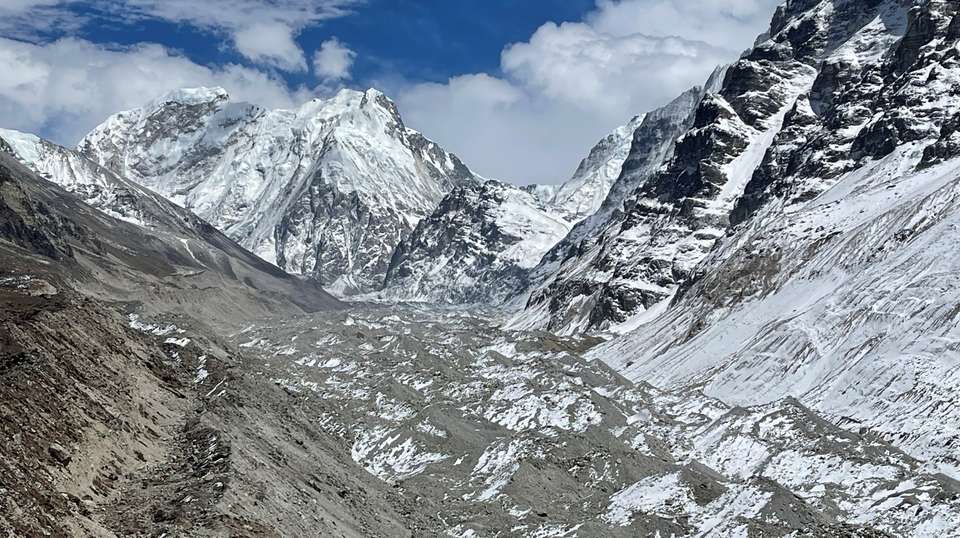 Makalu Base camp Trek - Mount Adventure Holidays - Nepal - Image 8