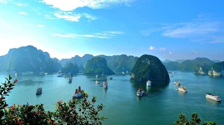 10-Day In-depth Exploration of Vietnam trip - alternative tour available
