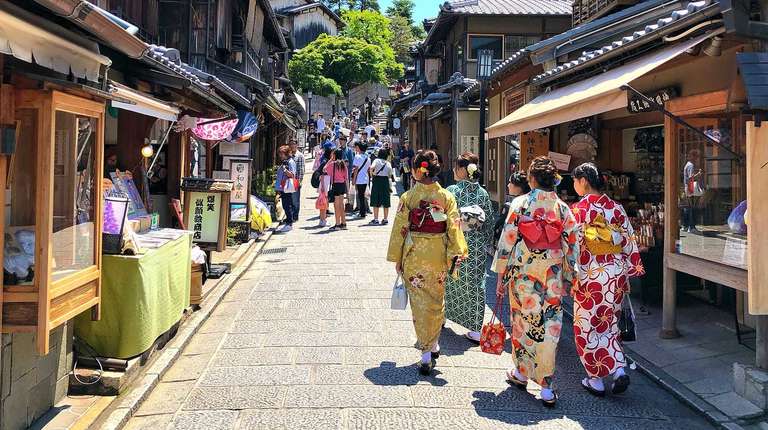 Historical Japan with Hiroshima trip - alternative tour available