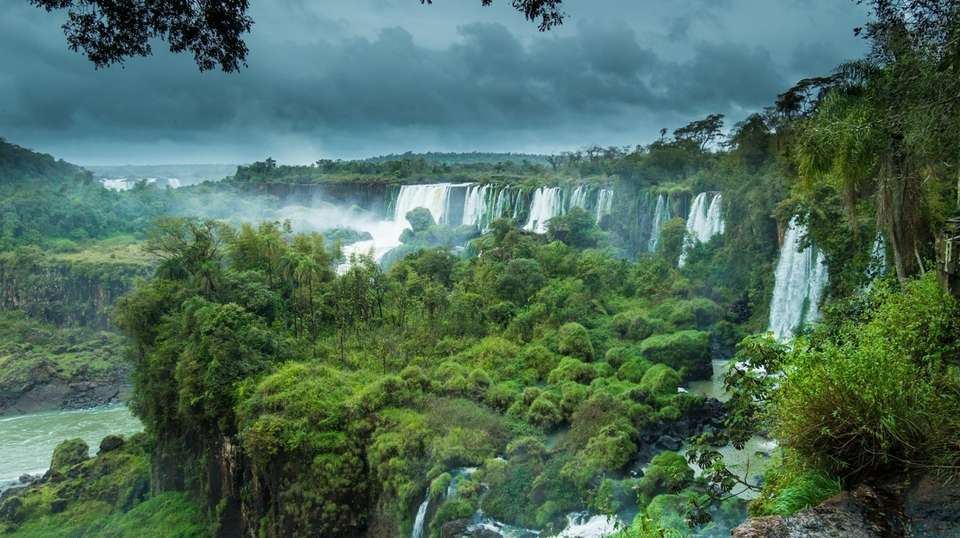 From the Jungle to the End of the World - People Travel And Experience - Argentina - Image 4