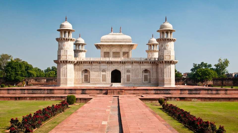 4N/5D Golden Triangle Tour - Seven Wonder Tour & Travels - India - Image 4