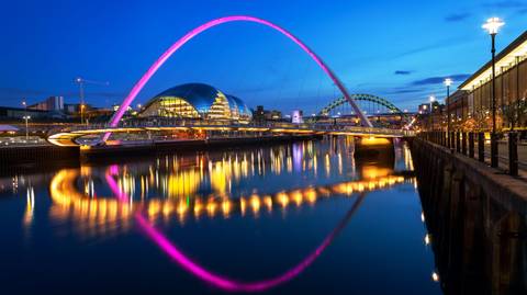 Play & Pause: Britain & Ireland - Winter Tours