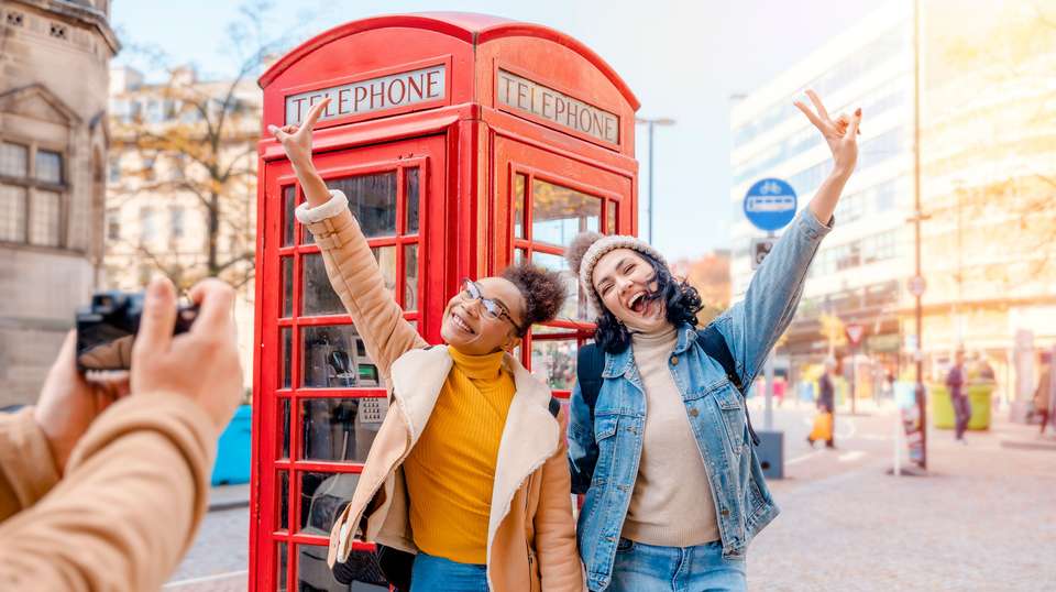 London and Paris Explorer - Trafalgar - England - Image 7