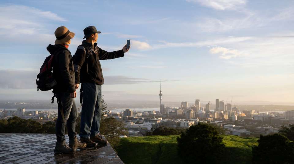 Iconic North - Trafalgar - New Zealand - Image 2