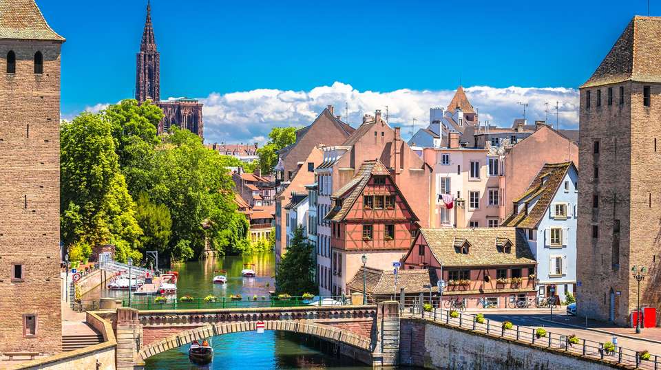 New Year on the Rhine: The romantic Rhine and its castles (port-to-port cruise) - Tweet World Travel - France - Image 2