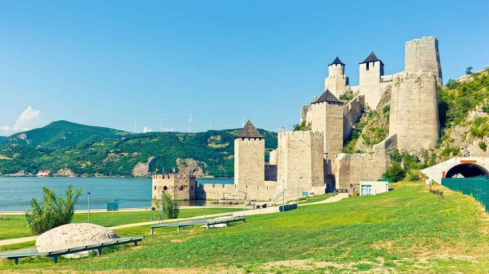 Highlights of Eastern Europe (2027) - Uniworld - Hungary - Image 5