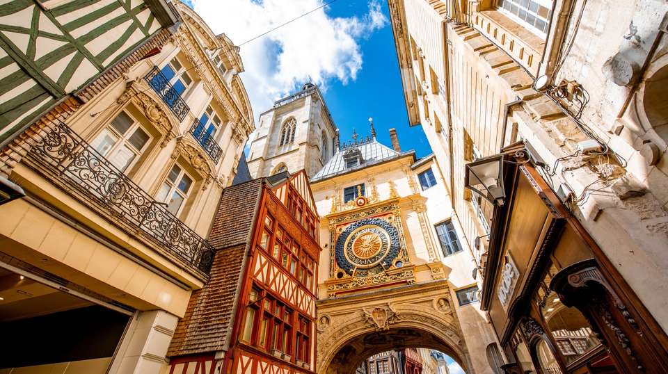 A Portrait of Majestic France (2027) - Uniworld - France - Image 2