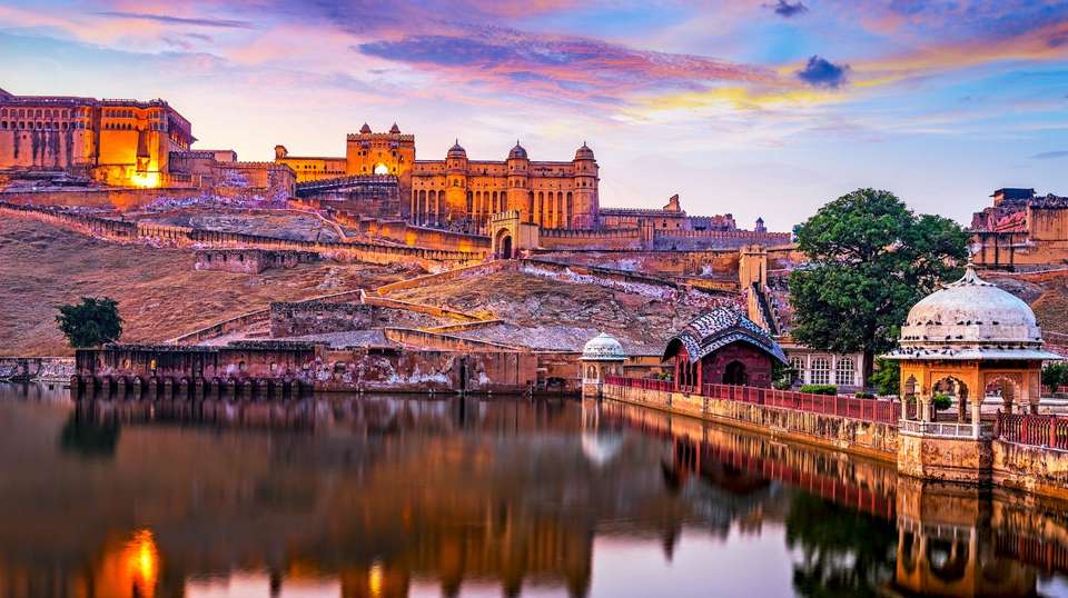 India's Golden Triangle & the Sacred Ganges (2027) - Uniworld - India - Image 3