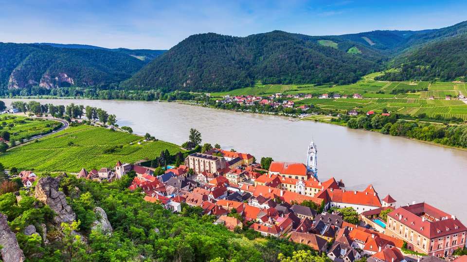 Enchanting Christmas & New Year's (2027) - Uniworld - Germany - Image 3