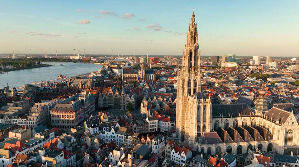 Holland & Belgium at Tulip Time (2027) - Uniworld - Holland - Image 4