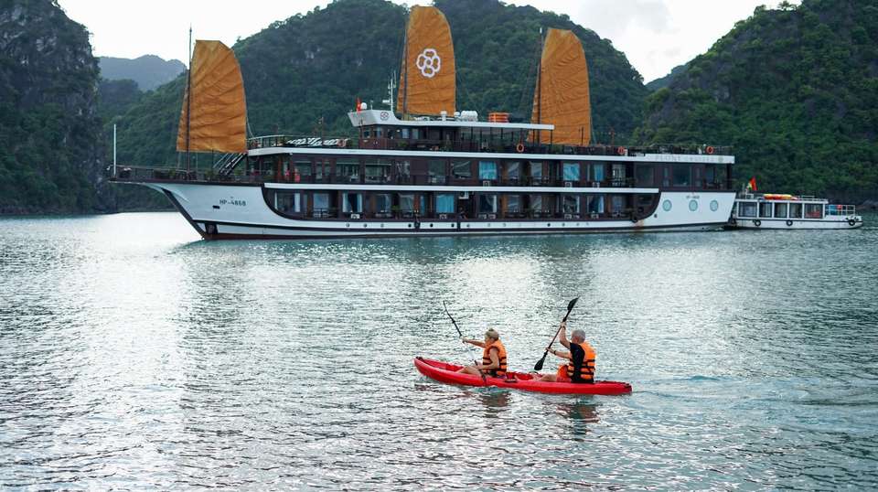 14-day Vietnam Holiday & Breathtaking | Island relaxing  - Vietnam Tour 247 - Vietnam