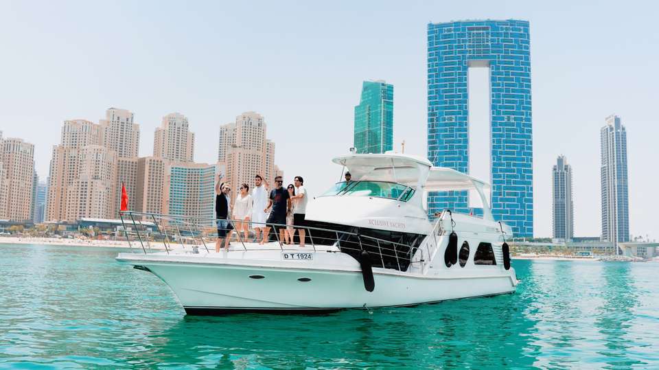 Dubai Marina Sightseeing Cruise & Ain Wheel - undefined - Image 1