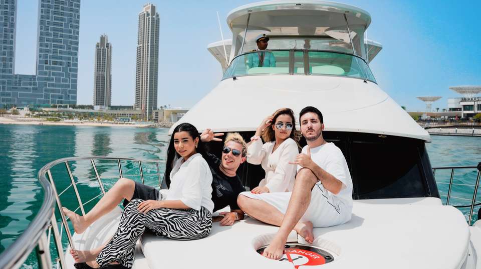 Dubai Marina Sightseeing Cruise & Ain Wheel - undefined - Image 4