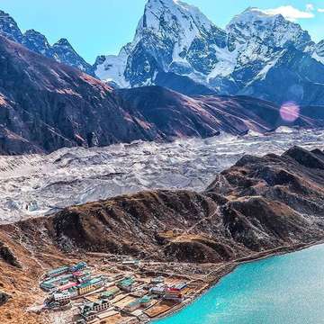 Review image by Pujiles Tari for the trip title: Gokyo Valley Trek & Kathmandu City Tour (15 Days)