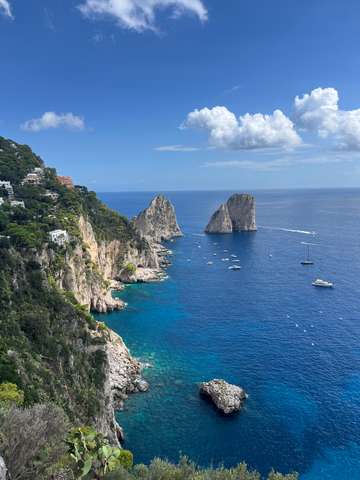 Review image by Emma R for the trip title: Slice of Italy - Rome to Sorrento