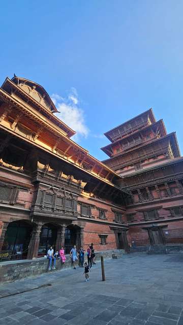 Review image by Fauzan Tohiri for the trip title: Discover Kathmandu Valley In Five Days