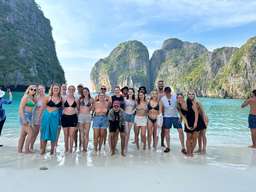 Review image by Amy Leathem for the trip title: Full Moon Island Hopper