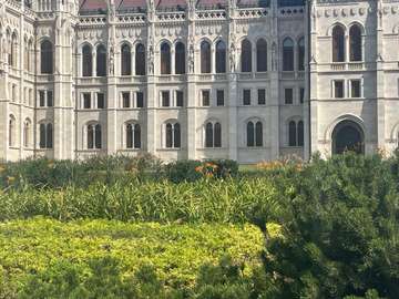 Review image by Raeesah Khan for the trip title: Europe by Rail Budapest to Milan