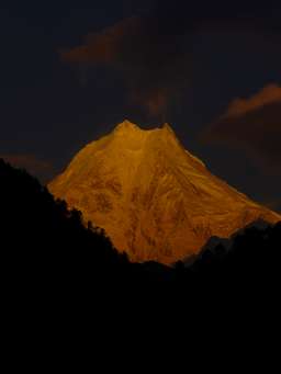 Review image by Kajsa Bergquist for the trip title: Annapurna Circuit Trek