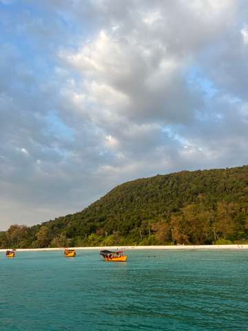 Review image by Anonymous for the trip title: Cambodia Explorer