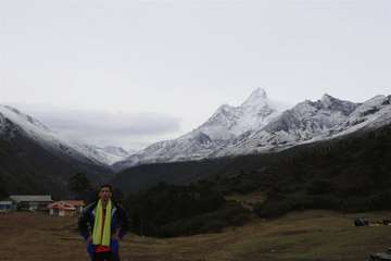 Review image by Minhduongvn for the trip title: Everest Base Camp - 3 High Passes Trek