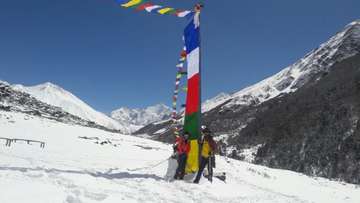 Review image by elvina ooi for the trip title: Langtang Valley Trek 