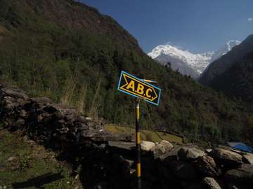 Review image by Jutharat Sitticharoenporn for the trip title: 12 Days Annapurna Base Camp Trek via Poon Hill Sunrise