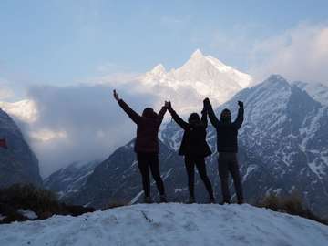 Review image by Jutharat Sitticharoenporn for the trip title: 12 Days Annapurna Base Camp Trek via Poon Hill Sunrise