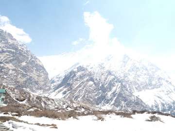 Review image by Jutharat Sitticharoenporn for the trip title: 12 Days Annapurna Base Camp Trek via Poon Hill Sunrise