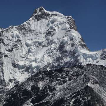 Review image by UGUR Yilmaz for the trip title: Everest Base Camp - 3 Passes Trek