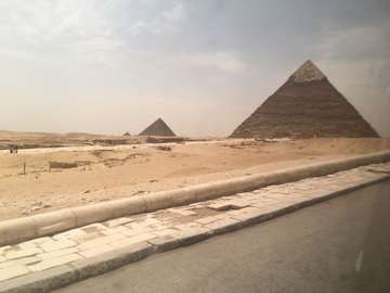 Review image by Elizabeth for the trip title: Day Tour - Giza Pyramids Memphis Sakkara & Dahshur