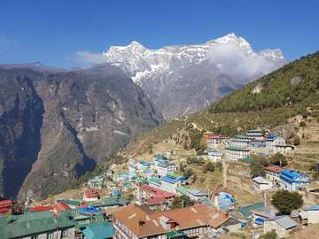 Review image by Tessa Campbell for the trip title: Everest Base Camp Trek