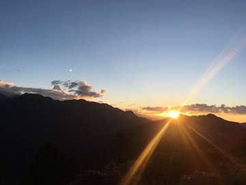 Review image by Ka Hei Lau for the trip title: Ghorepani Poon hill Trek 5 days