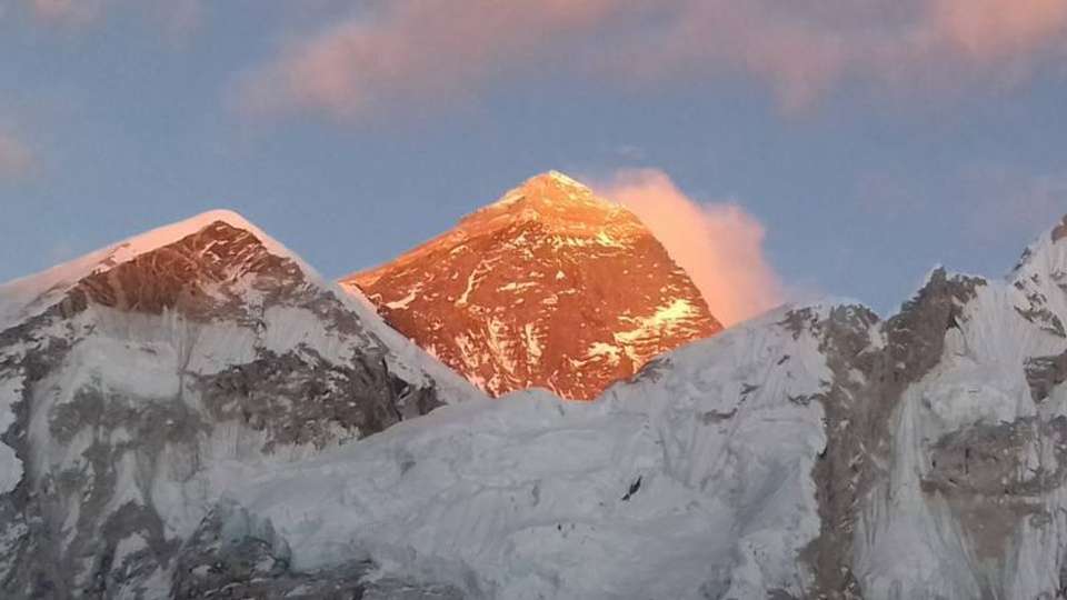 Gokyo Chola Pass EBC in January - February