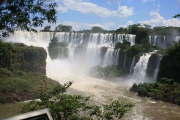 Review image by Duncan MacIntyre for the trip title: From Buenos Aires to the Jungle & falls