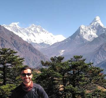 Review image by J.P. Giraldo for the trip title: Everest Base Camp Trek