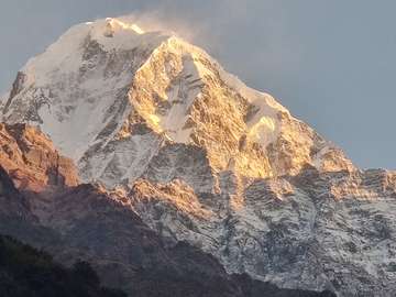 Review image by Aaron De Maeyer for the trip title: Annapurna Base Camp Trek