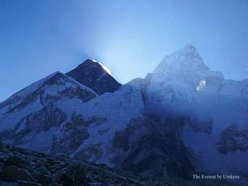 Review image by Phongphan Kesa for the trip title: Everest Base Camp  and Gokyo Lake Trek  15 Days 