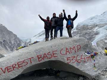 Review image by Peter Toth for the trip title: Gokyo Everest Base Camp Trek