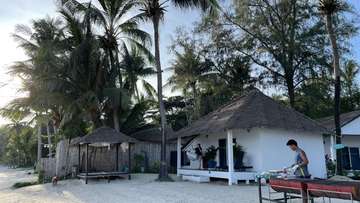 Review image by Terri Giffin for the trip title: Thai Experience